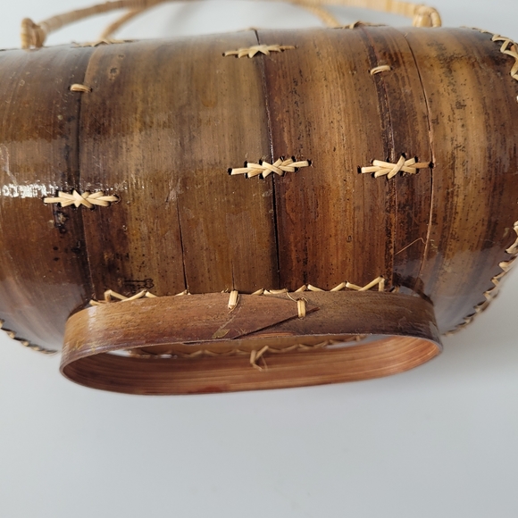 Vintage handmade footed wooden box handbag - Picture 6 of 14